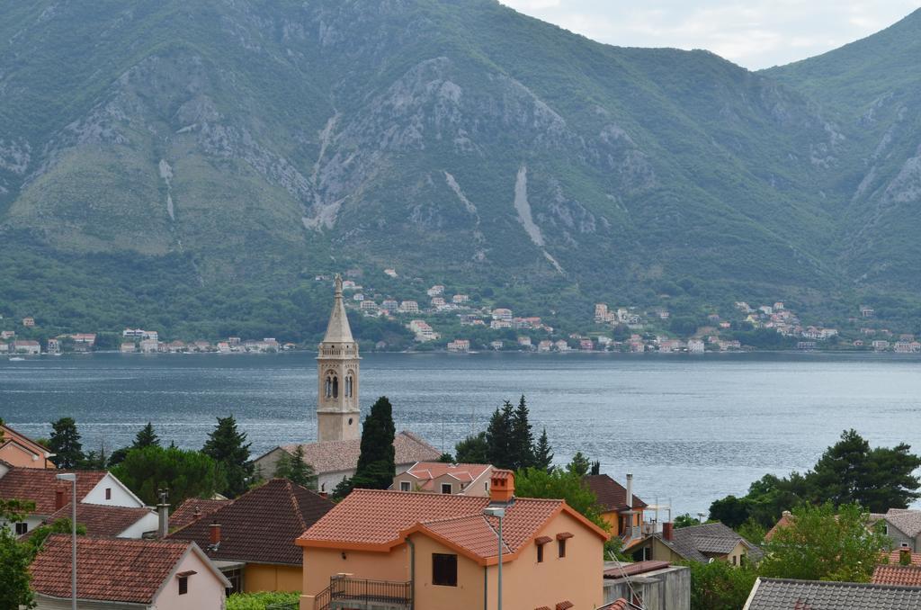 Apartments Dobrisa Kotor Kamer foto