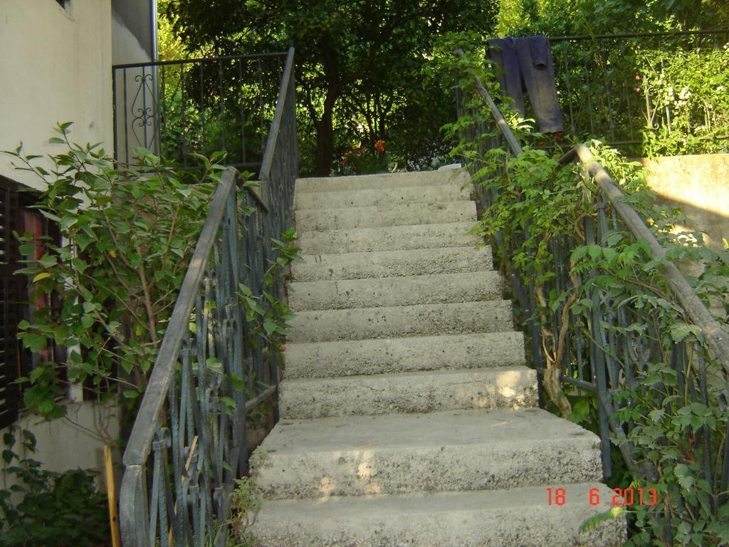 Apartments Dobrisa Kotor Buitenkant foto